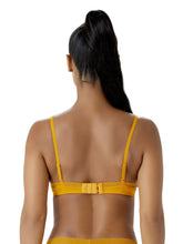 Load image into Gallery viewer, Glossies Fashion

