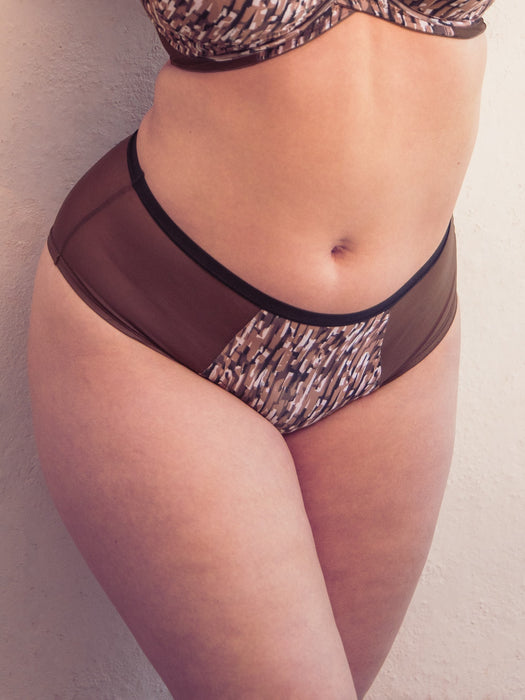 Wonderfully short - Curvy Kate - wonderfully-short - The Pencil Test - Curvy Kate
