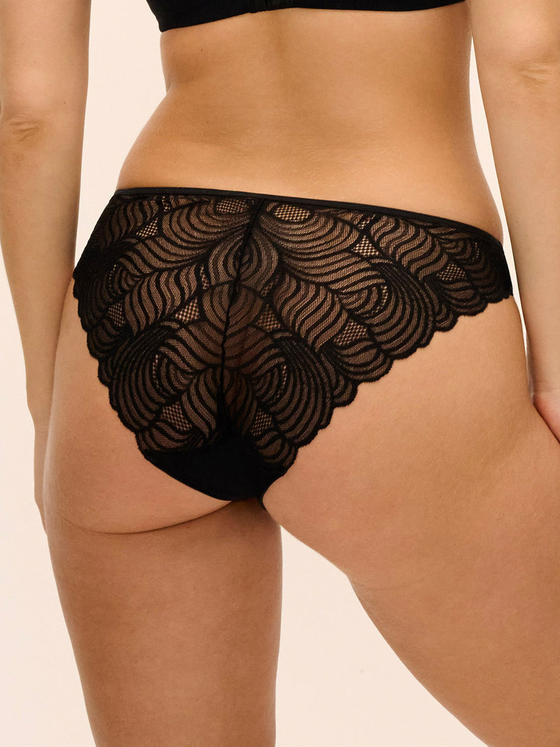 Alanna brief
