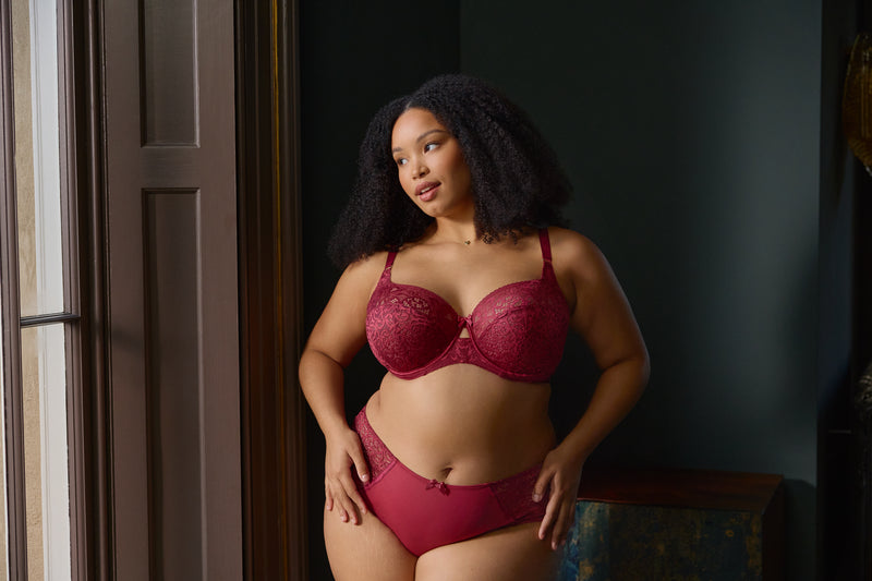 Estel balcony Cherry red -  - estel-balcony-cherry-red - The Pencil Test