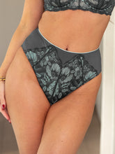 Load image into Gallery viewer, Atelier lace deep brief
