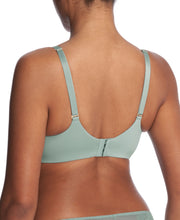 Load image into Gallery viewer, Avail Fashion
