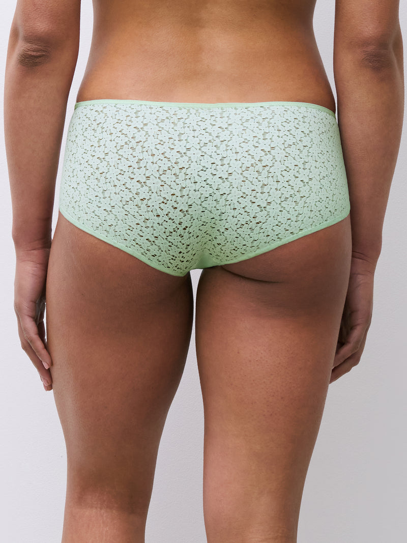 Norah shorty hipster