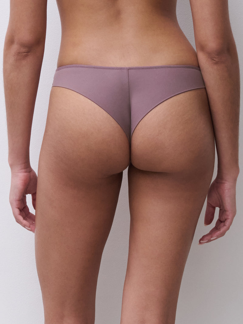 Norah thong