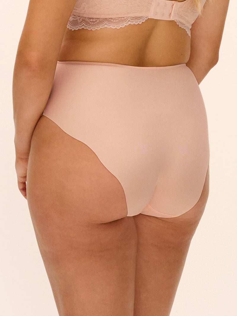 Cesile full brief