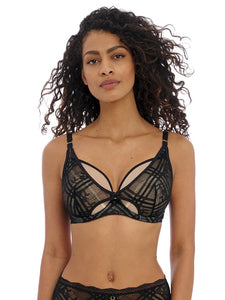 Fatale sale - Freya - fatale-sale - The Pencil Test - Freya