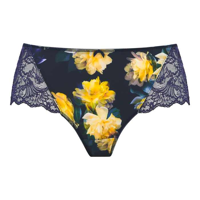 Lucia short -  - lucia-short - The Pencil Test