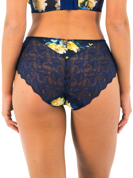 Lucia short -  - lucia-short - The Pencil Test