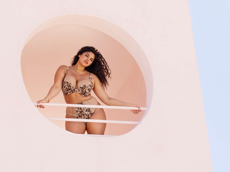Lucie Plunge Fashion