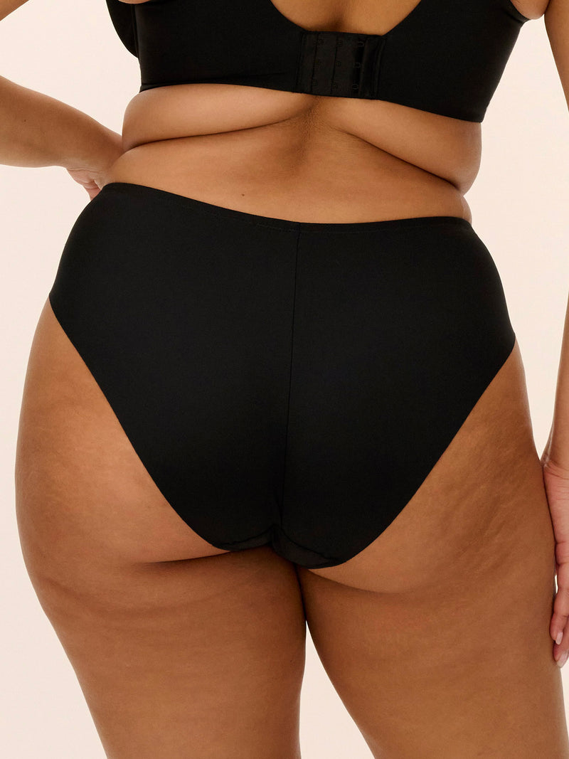 Lyriana brief
