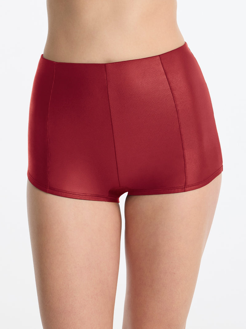 Late night hot pant