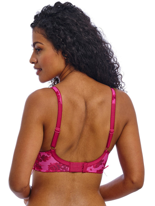 Rose blossom plunge