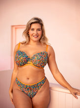 Load image into Gallery viewer, Lace Daze brazilian
