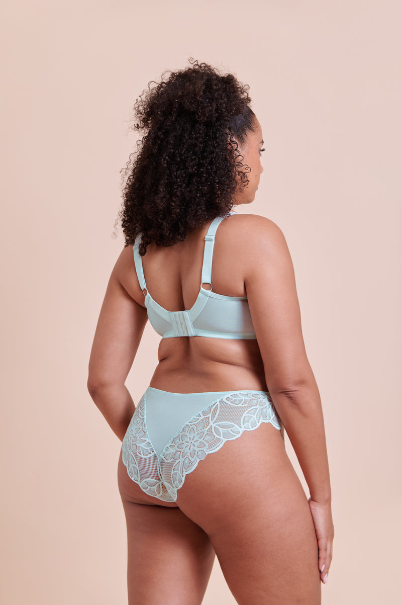 Lovelace Brazilian Pale mint