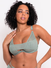 Peep show -  - peep-show-1 - The Pencil Test