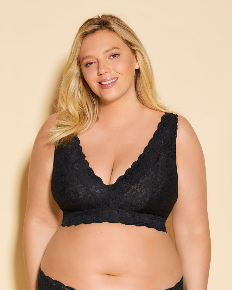 Ultra curvy plungie -  - ultra-curvy-plungie - The Pencil Test