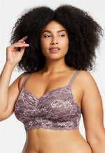 Load image into Gallery viewer, Montelle lace bralette - The Pencil Test
