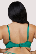 Load image into Gallery viewer, a woman&#39;s back showing the fit of a green bra
